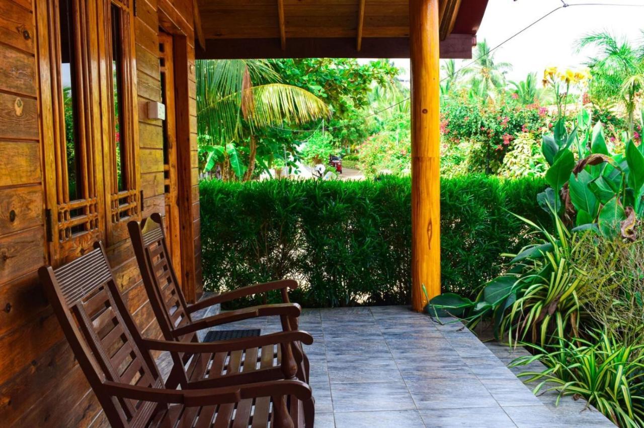 Mithra Paradise Beach Hotel Nilaveli Exterior photo